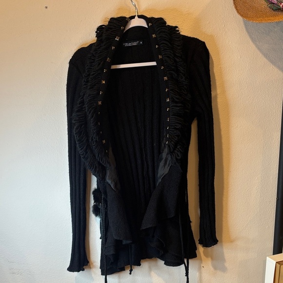 Elegant Black Knit Cardigan with Fur Trim - Picture 8 of 10